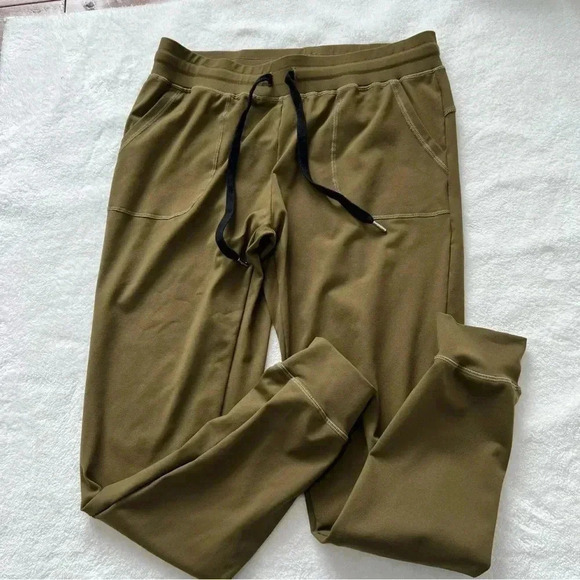ZYIA Olive Unwind Jogger size M - Picture 3 of 13